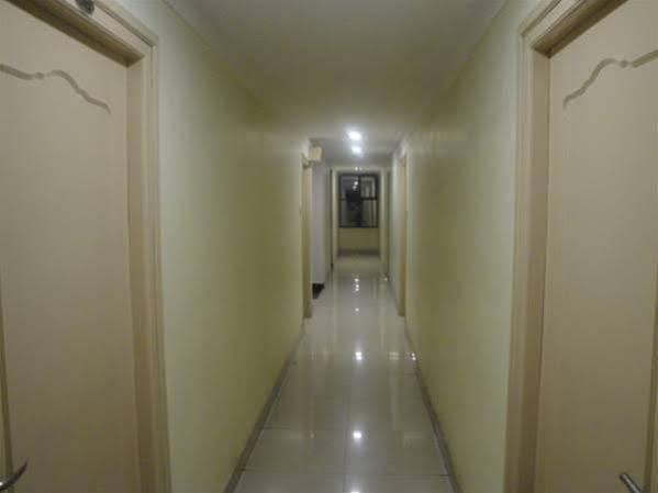 Oyo Hotel Lakshmi Paradise Вишакхапатнам Экстерьер фото