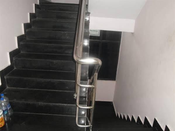 Oyo Hotel Lakshmi Paradise Вишакхапатнам Экстерьер фото